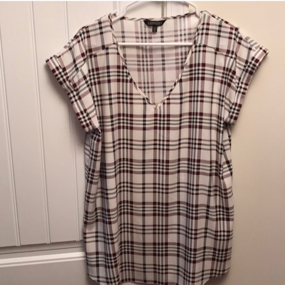 Express white and maroon plaid XL blouse
